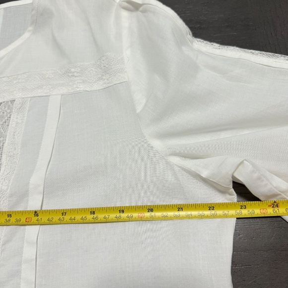 Chico's 2 Lightweight Fine Cotton Lace Romantic Blouse Top Size L - Picture 7 of 9